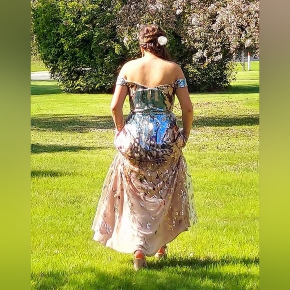 Formal Gown - Picture 1 of 5